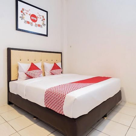 Oyo 622 Bakti Homestay Medan Exterior foto