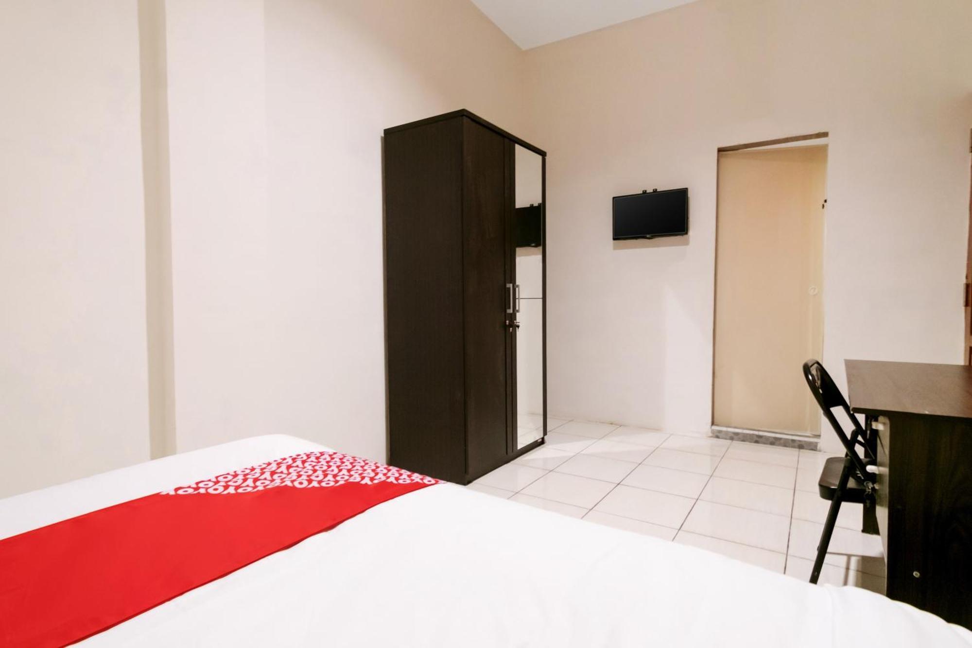 Oyo 622 Bakti Homestay Medan Exterior foto