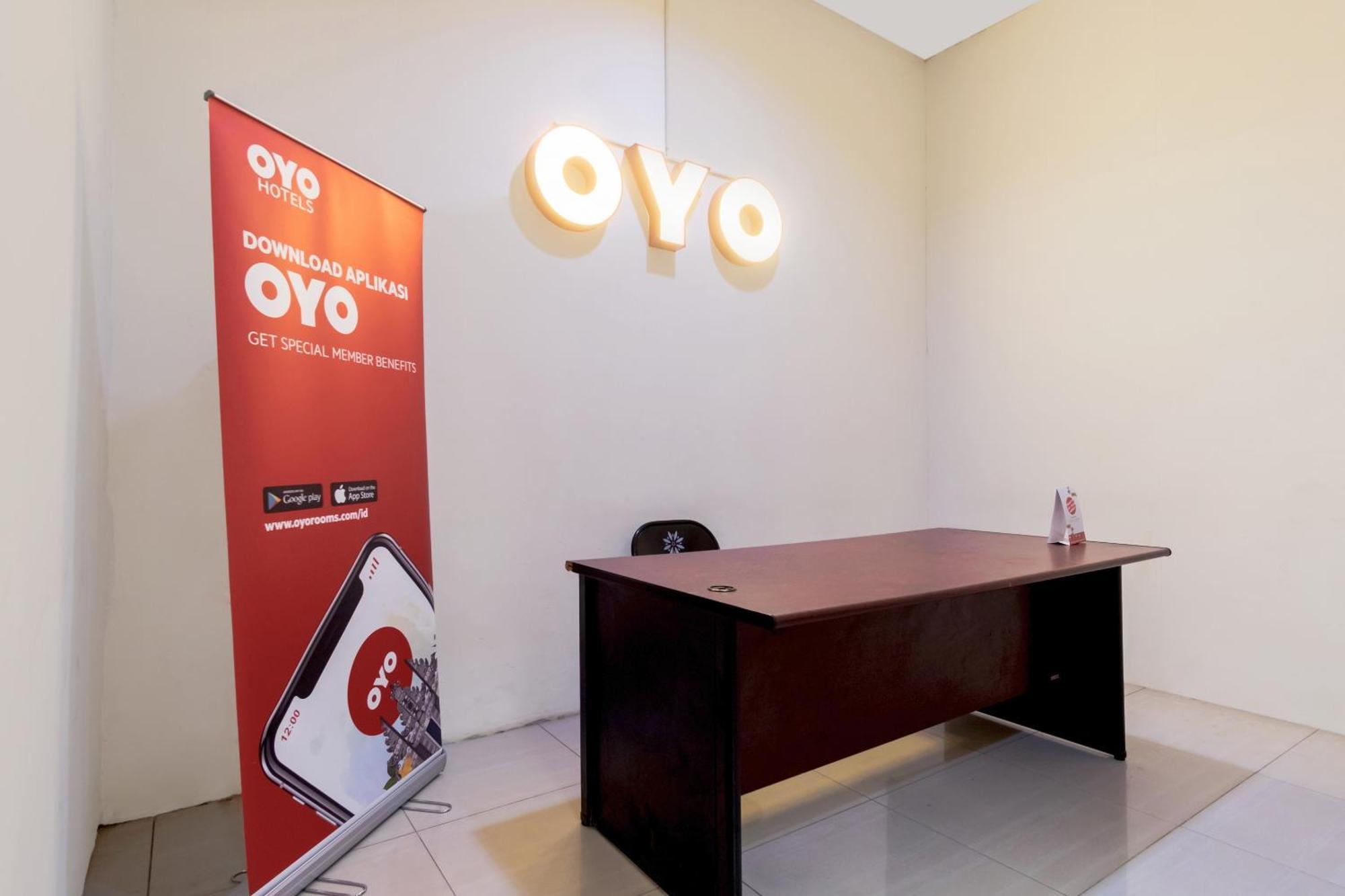Oyo 622 Bakti Homestay Medan Exterior foto