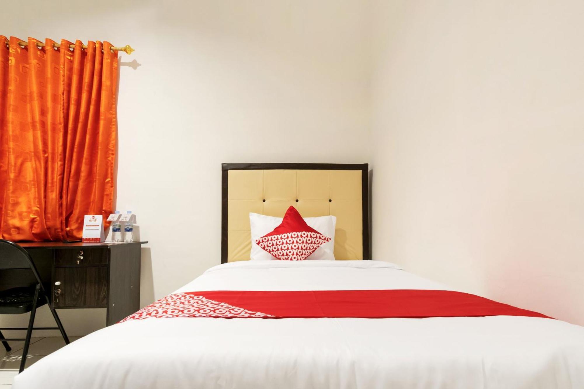 Oyo 622 Bakti Homestay Medan Exterior foto